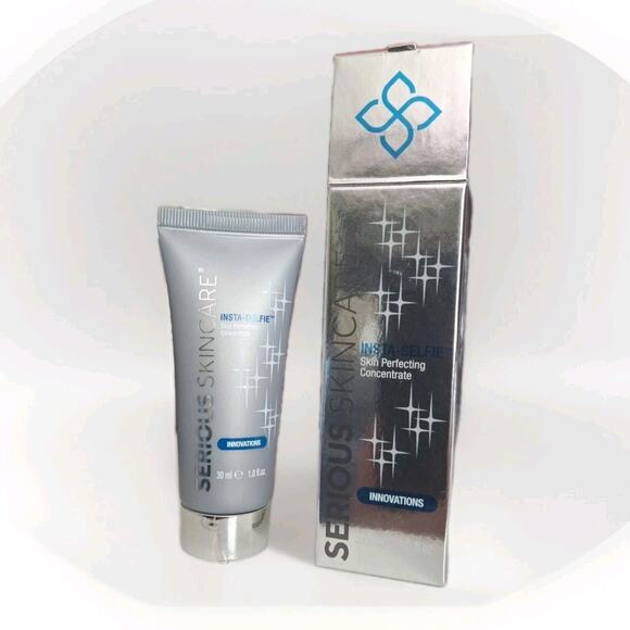 SERIOUS SKINCARE INSTA-SELFIE (Full Size 1oz /Sealed/NWB) - Picture 1 of 3